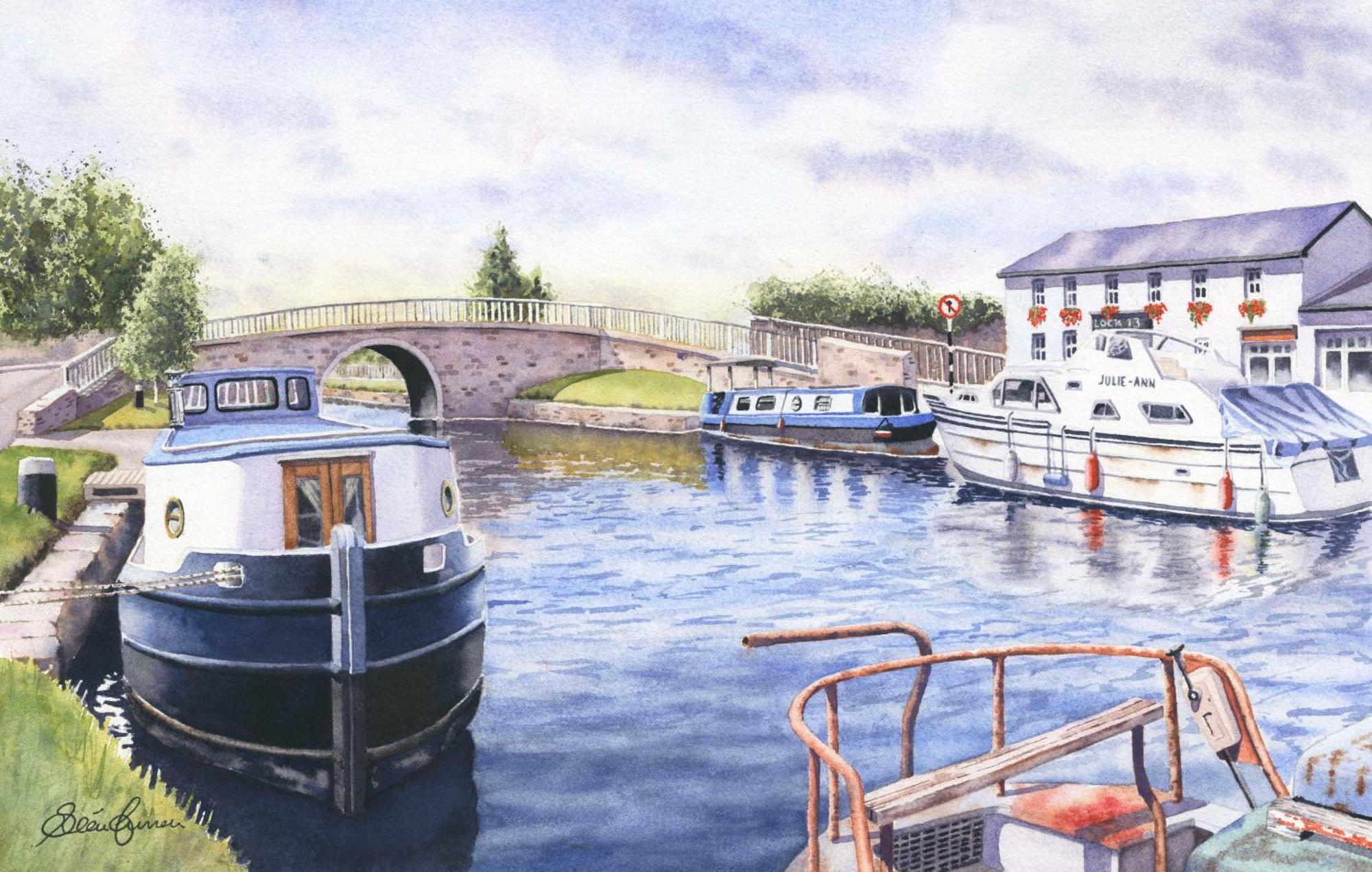 Roisin Dubh Houseboat